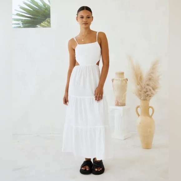 Blanco By Nature White Cutout Maxi Dress – Size M – Made in Peru - Picture 2 of 9